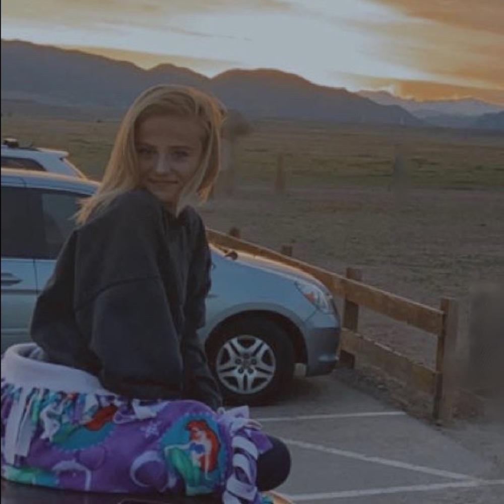 Meet your Posher, Kelsie